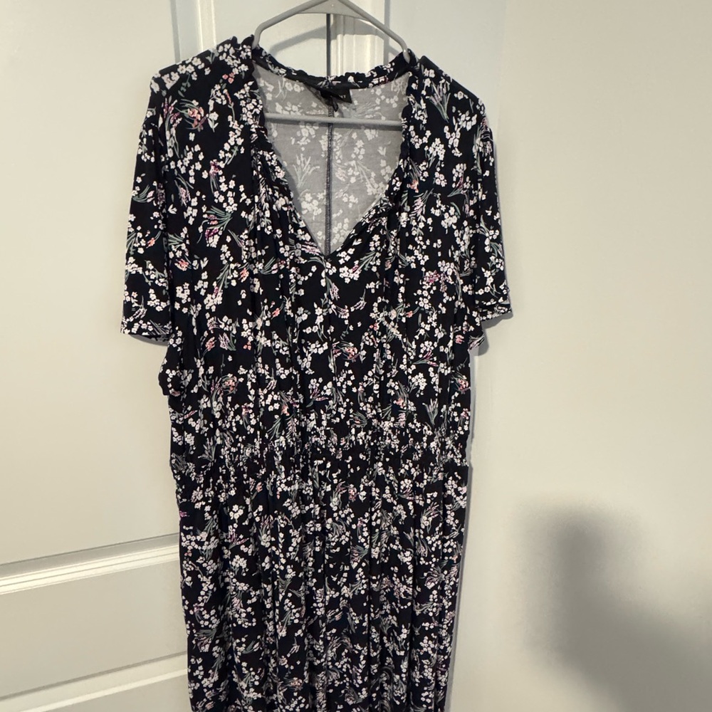 Floral navy dress